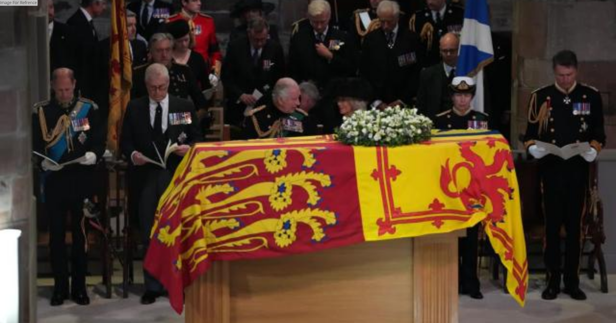 Coffin of Queen Elizabeth II reaches St Giles Cathedral, now lies at rest for tributes